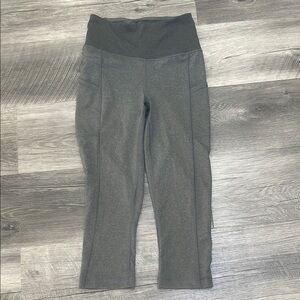 Patagonia Gray Leggings with Elastic Waistband and Streamlined Fit